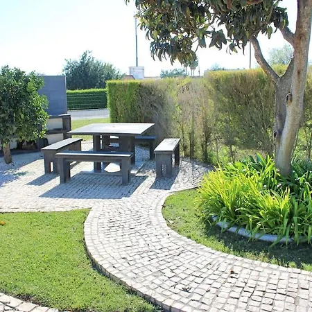 Moradia V1 Em Condominio *