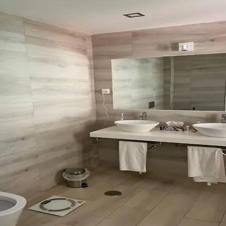 Moradia V1 Em Condominio